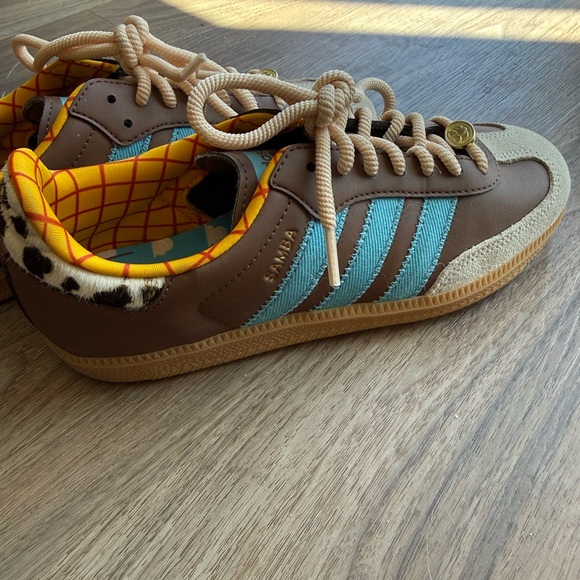 Women’s Toy Story woody samba adidas - Picture 4 of 6